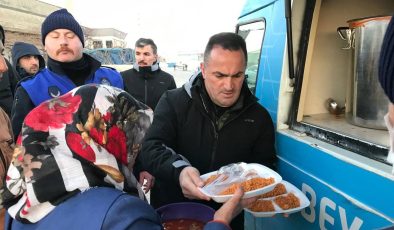 Beyoğlu Belediyesi Her Gün 15 Bin Depremzedeye İftar ve Sahur Yemeği Verecek
